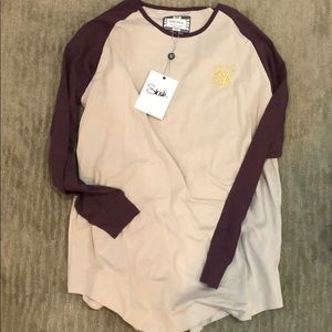 Long sleeve t shirt